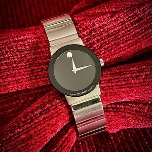 VINTAGE MOVADO MUSEUM 24MM QUARTZ S-STEEL BLACK DIAL WOMEN'S WATCH 99.C6.1841